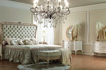 Светлая спальня с позолоченной отделкой резной мебели - mto/001