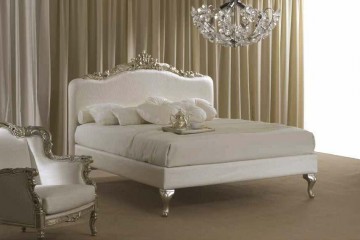 Белая кровать с мягким изголовьем в серебряной короне - pma/163