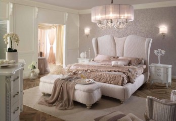 Стильная кровать с высоким изголовьем и боковинами в текстильной обивке с рельефными узорами - pma/098