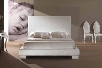 Кровать с высоким прямоугольным изголовьем в белой обивке с узорами - pma/158