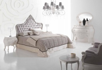 Белоснежная кровать с фигурным изголовьем, украшенным каретной стяжкой - pma/114