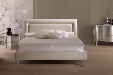 Кровать цвета слоновой кости с прямоугольным мягким изголовьем с объемным кантом - pma/155