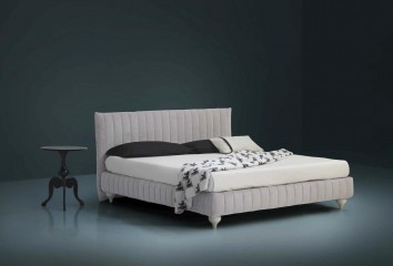 Кровать в стеганой обивке из светло-серой замши - pma/006