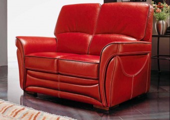 Двухместный диванчик в красной кожаной обивке - sat/23