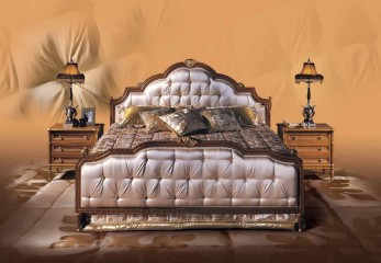 Спальня из массива с белой атласной кроватью - acp/1607