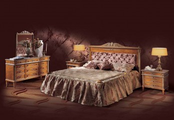 Гарнитур из массива орехового оттенка с серебристой резьбой - acp/1633