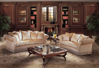 Гостиная с мягкой мебелью в светлой обивке с бахромой - acp/1875