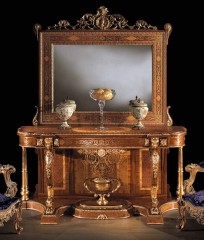 Декорированная консоль с резной вазой на основании - ezb/274