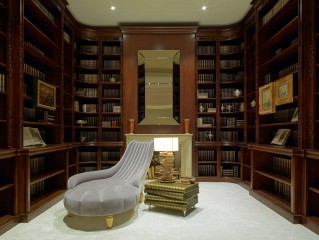 Компактный кабинет с серым бархатным шезлонгом - jmb/110