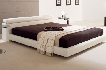 Белая кожаная кровать с откидными подголовниками - ctn/461