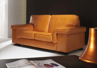 Стильный кожаный диван с широкими подлокотниками - bst/081