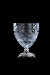 Хрустальная ваза с резным декором на серебристой ножке - mar/666