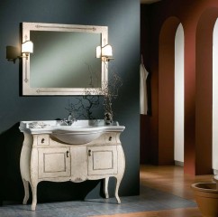 Прямоугольное зеркало в раме кремового оттенка с резным декором - mdg/0996