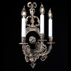 Тройное бра на патинированном серебряном каркасе с черным декорированным диском - bad/416