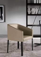 Полукресло на прямых черных ножках - min/367