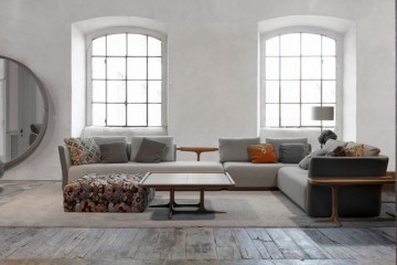 Угловой светло-серый модульный диван с полушками на спинке - tna/251