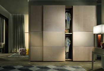 Трехдверный шкаф-купе цвета слоновой кости - mlb/414