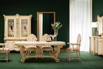 Светлая столовая с тонированной цветочной резьбой и росписью - slk/317