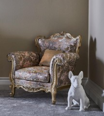 Кресло в коричневой обивке с серым бархатным рисунком - slk/096