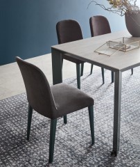 Коричневый стул на серых ножках - mrn/051