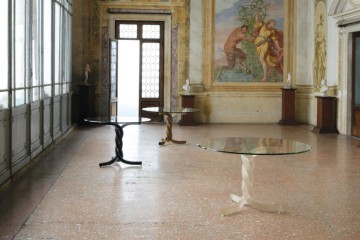 Стеклянный стол на витой ножке - rfa/198