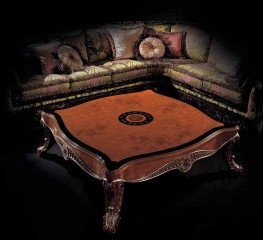 Квадратный ореховый столик на резных ножках - ezb/543