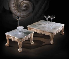 Квадратный мраморный светло-серый столик на резном подстолье кремового оттенка - ezb/487