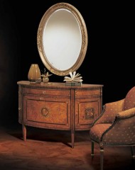 Зеркало в овальной позолоченной раме с рельефной резьбой - ezb/698