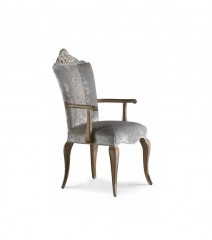 Светло-серый бархатный стул с резной короной - mdg/1064