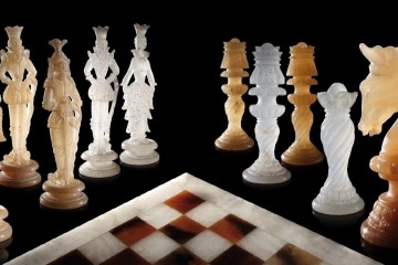Шахматы из алебастра с резными фигурами - cmb/175