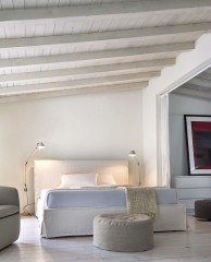 Кровать в белой льняной обивке с юбкой - bsn/113