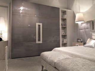 Гардеробный шкаф с тремя функциональными секциями - mrvt/0190