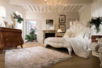 Спальня в светлой обивке с фурнитурой под бронзу - mobm/0069