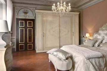 Спальня с позолоченными фасадами - mobm/0087