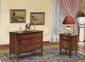 Тумбочка с тремя ящиками, цвет орех, декорирована звездами - matx/0216