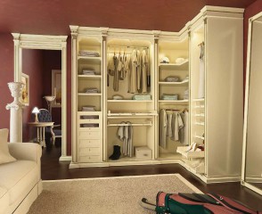 Гардеробная из выбеленной древесины, декорированной позолотой - mgdt/0133