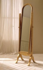 Элегантное напольное зеркало светлого дерева с опорой - msvgf/0084