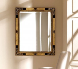 Зеркало в эффектной деревянной раме с черно-золотыми узорами - msvgf/0147