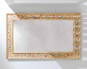 Изящное зеркало в раме светлого дерева, разрисованной вручную - msvgf/0071