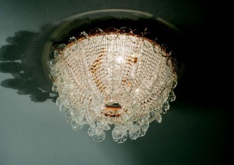 Круглая люстра из стеклянных гирлянд с цветами - pzg/015