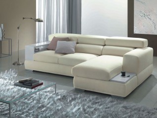 Светлый угловой диван с серыми полками и двойной спинкой - mmego/0666