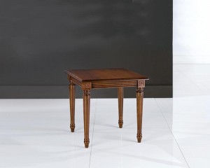 Квадратный столик с резной царгой - msd/244