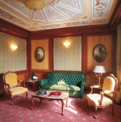 Кабинет с зеленым кожаным диваном - moak/0244